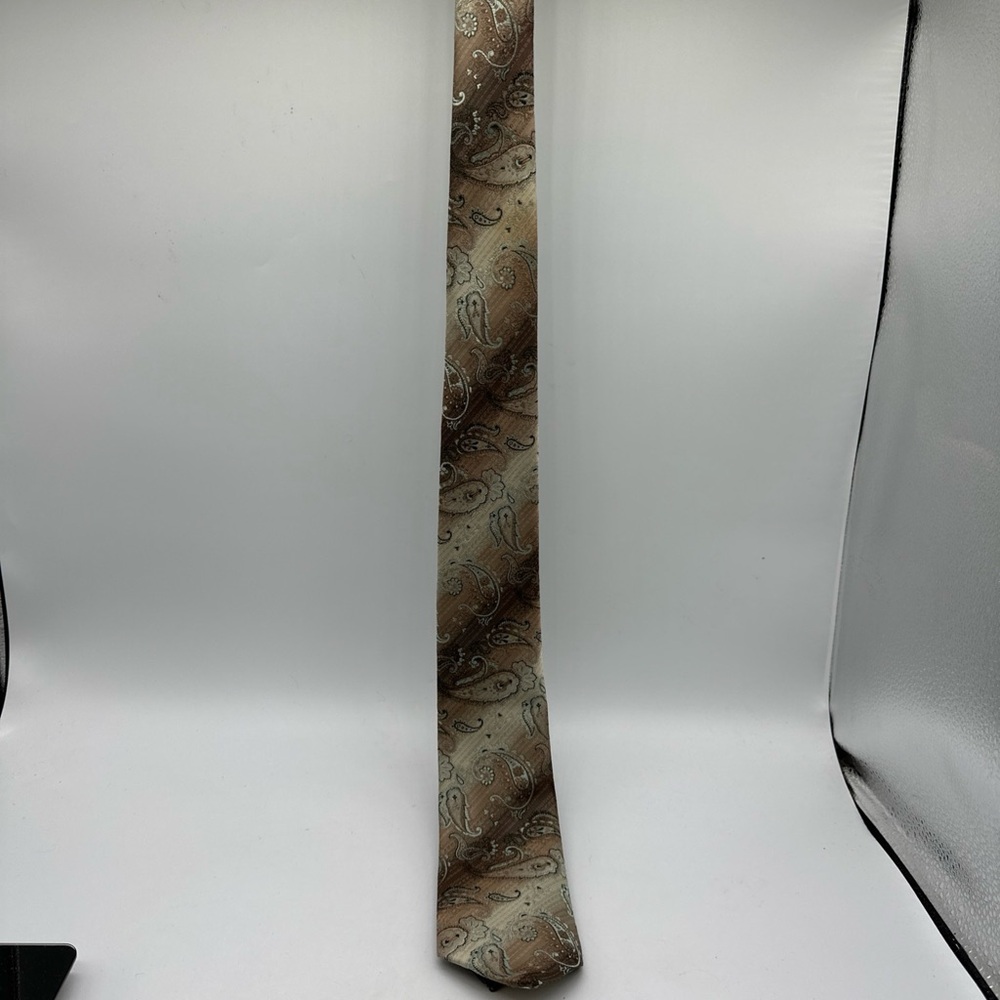 Vintage Don Loper Beverly Hills Necktie Brown Tan Mint with Paisleys